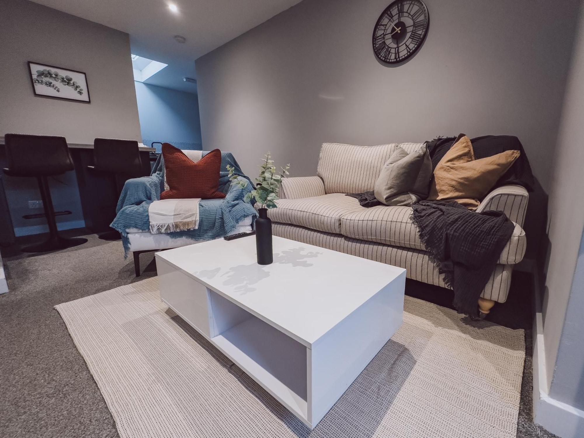 Families, Contractors And Businesses - Cottage Home - Next To Oxford, Bicester And Blenheim Bletchingdon Dış mekan fotoğraf